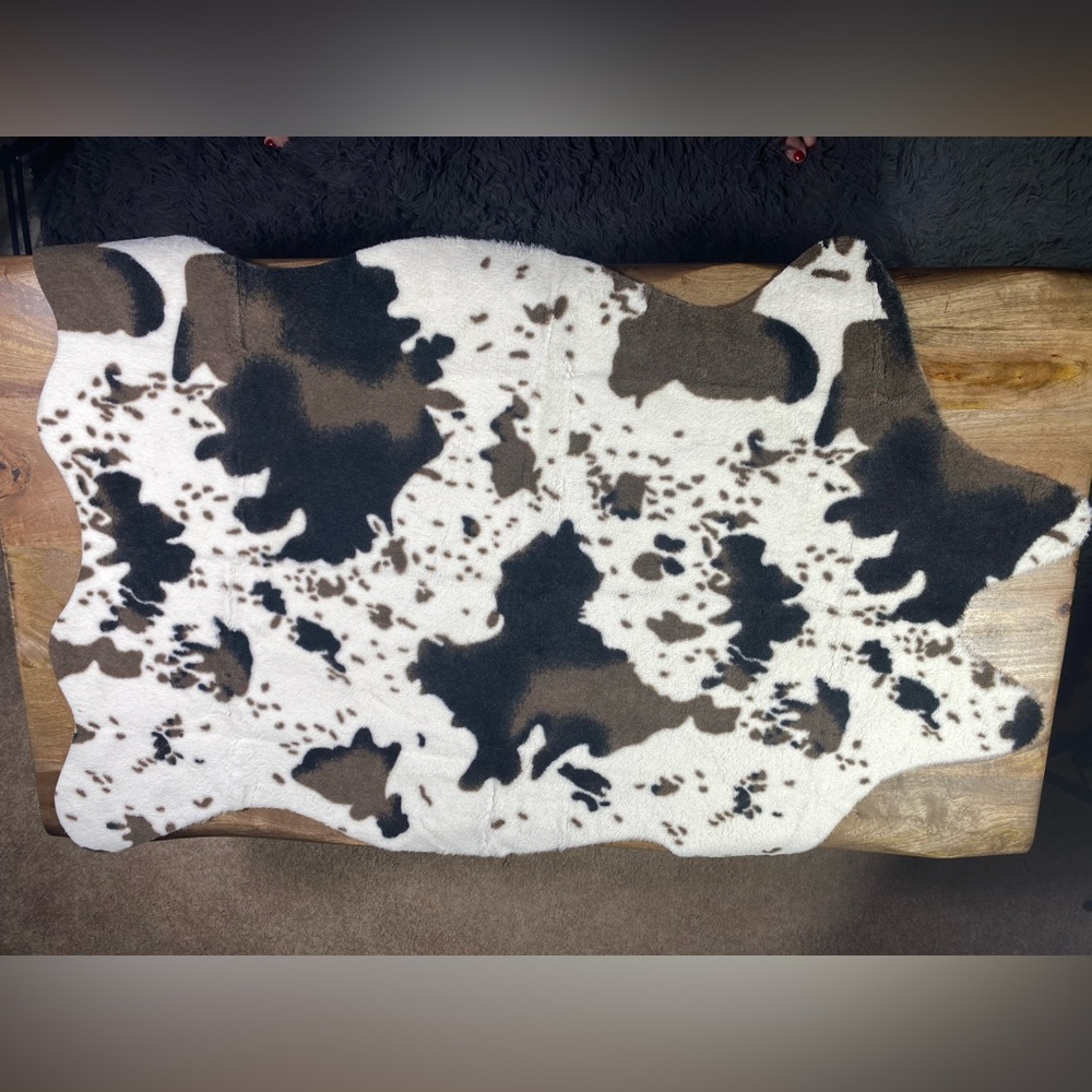 Faux Cowhide side rug